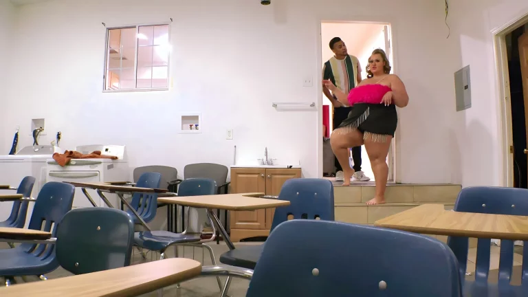 Veronica Jumps A Black Dude's Bones