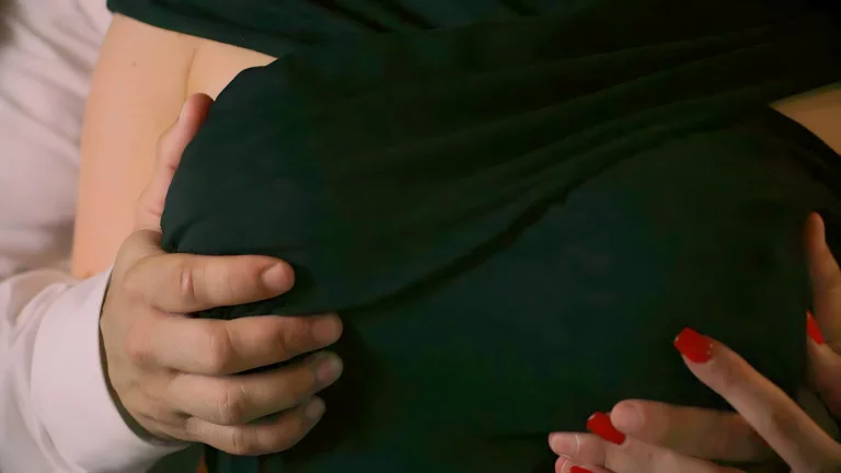 Sexy Blonde Brittany Bardot Takes An Anal Reaming As The Maid Watches